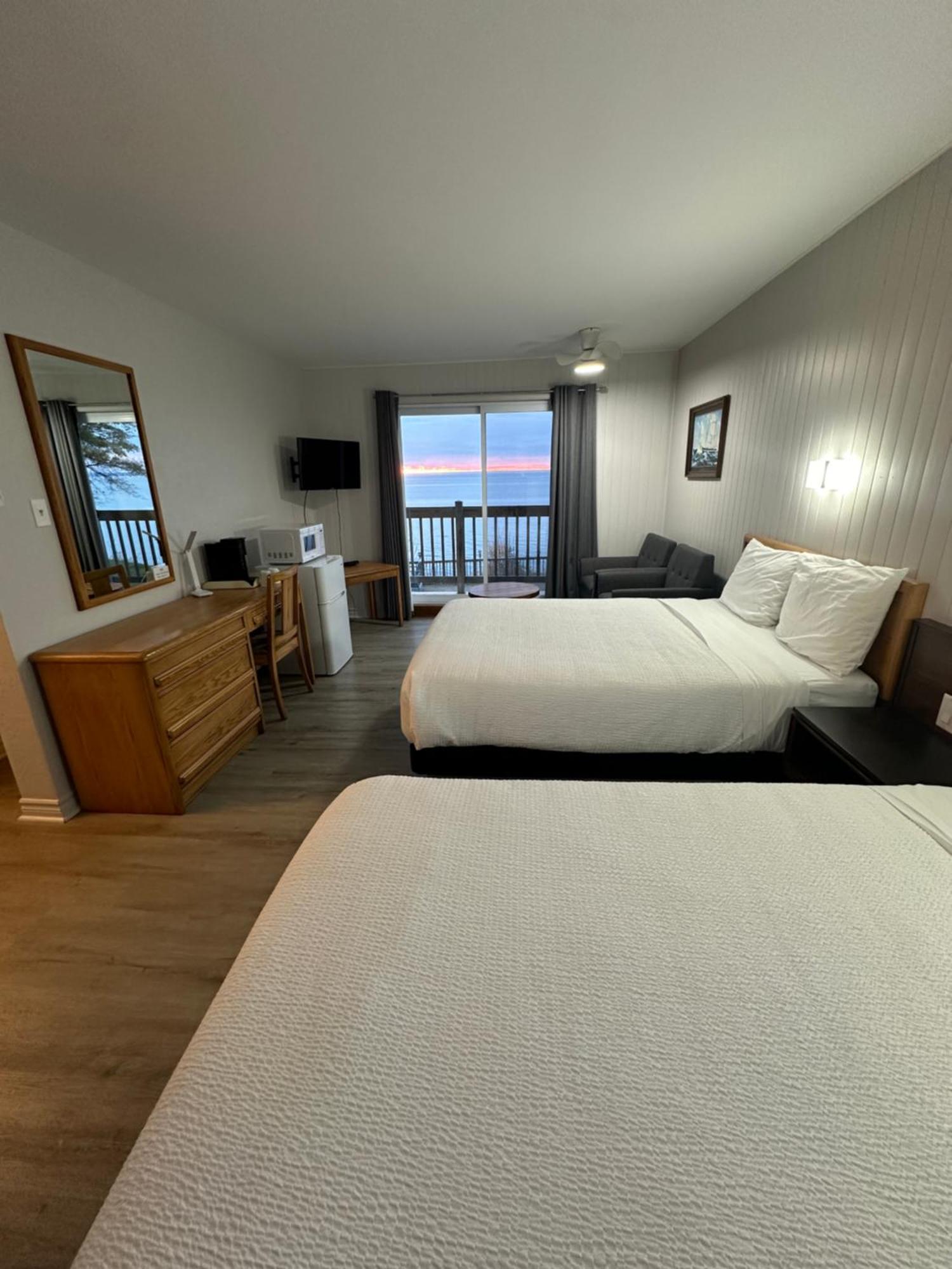 Motel Carleton Sur Mer Ngoại thất bức ảnh